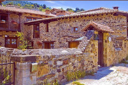 Apartamentos El Patio Lerones Luaran gambar